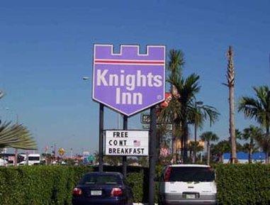 Econo Lodge Inn & Suites Флорида-Сити Экстерьер фото